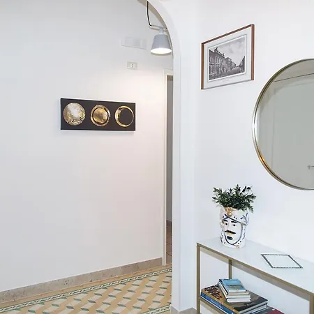 Eleonora's House アパート